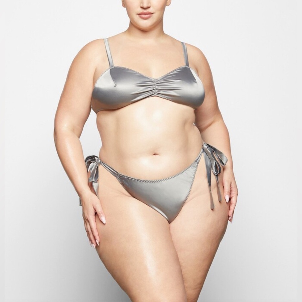 NWT SKIMS Woven Shine Tie Back Bralette Chrome Large - Picture 1 of 5